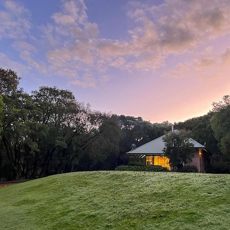 Waterfall Cottages Margaret River Buitenkant foto